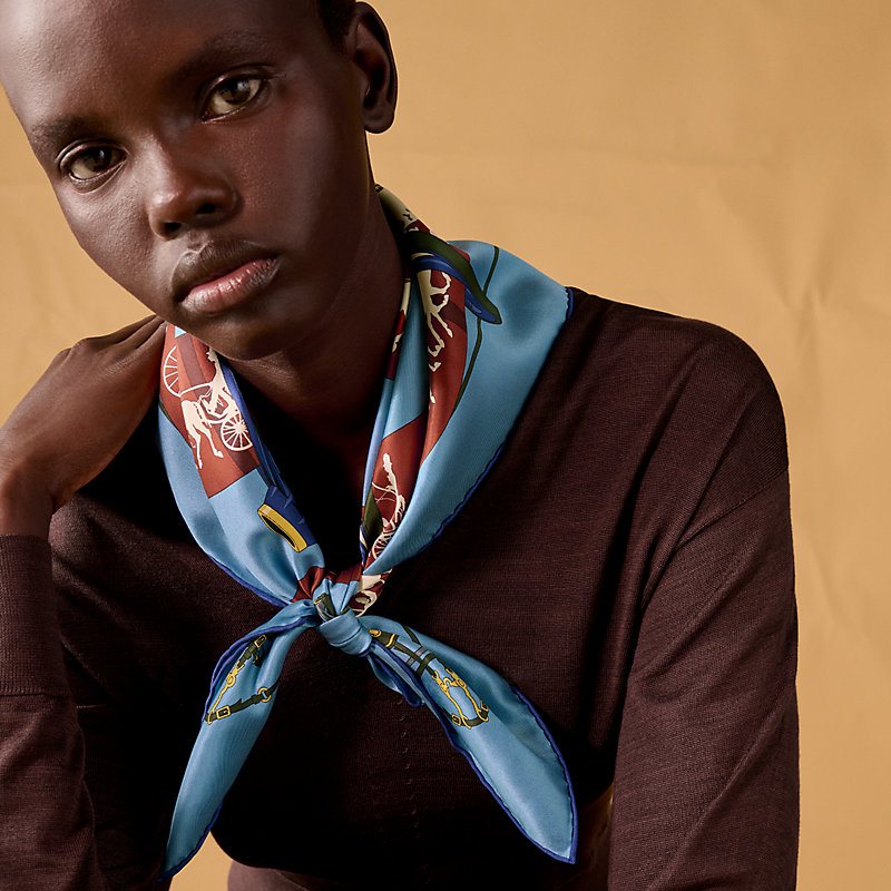 Paris Qui Roule scarf 70 - Purple | Hermès Mainland China